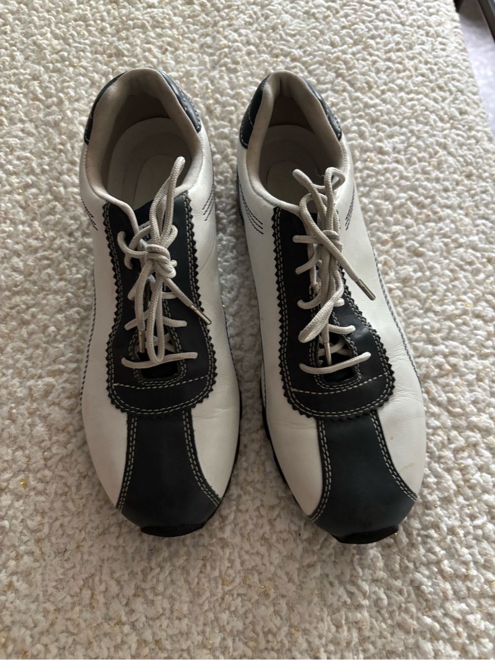 Timberland leather oxford style sneakers Sz 8.5